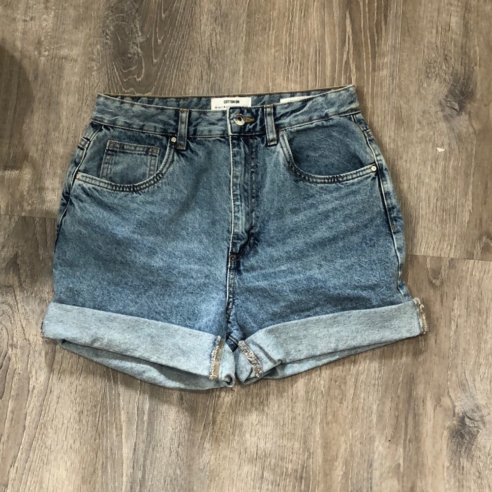 Light Wash High Straight Bermuda